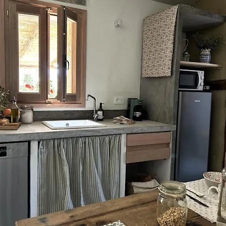 Stazzu Pittorra Per 4 Persone Ferienhaus Barrabisa